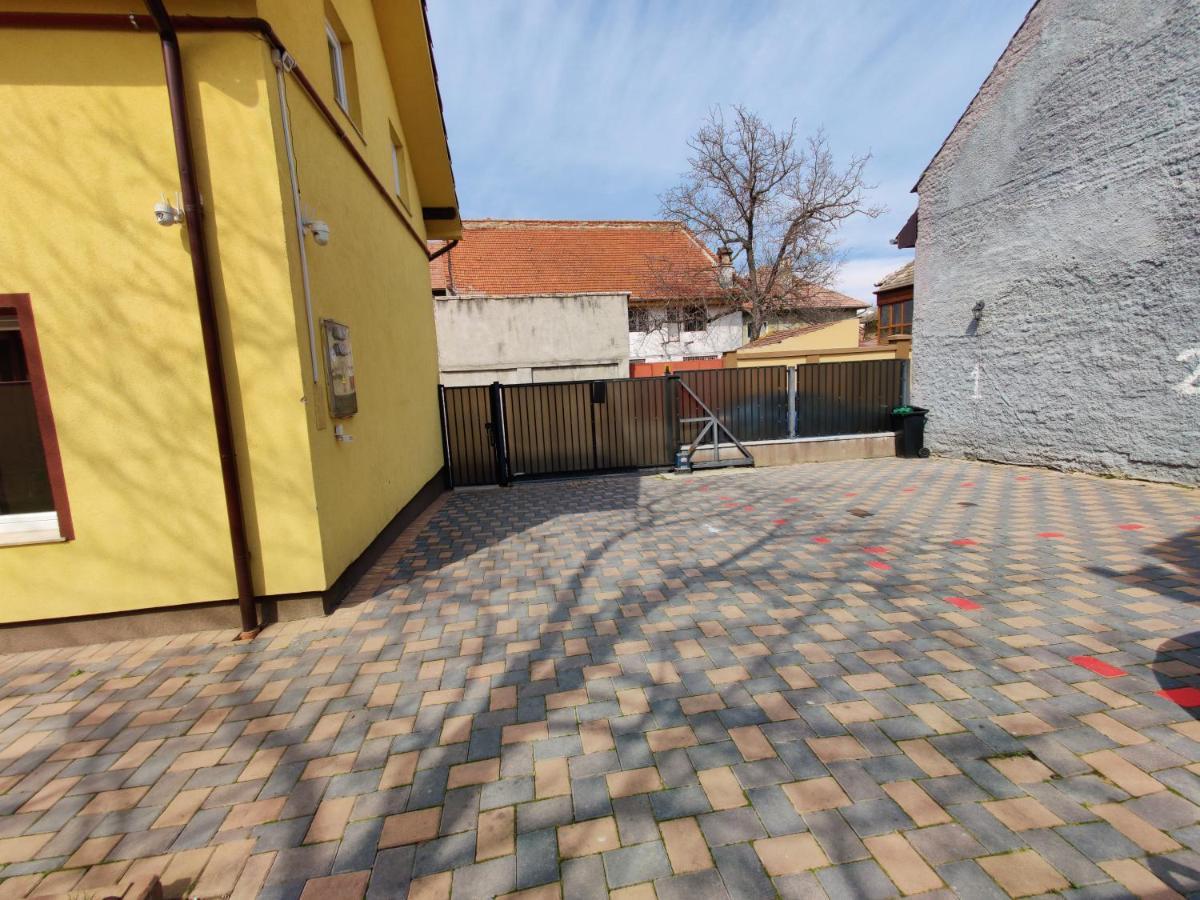 Lucky House Apartamento Braşov Exterior foto